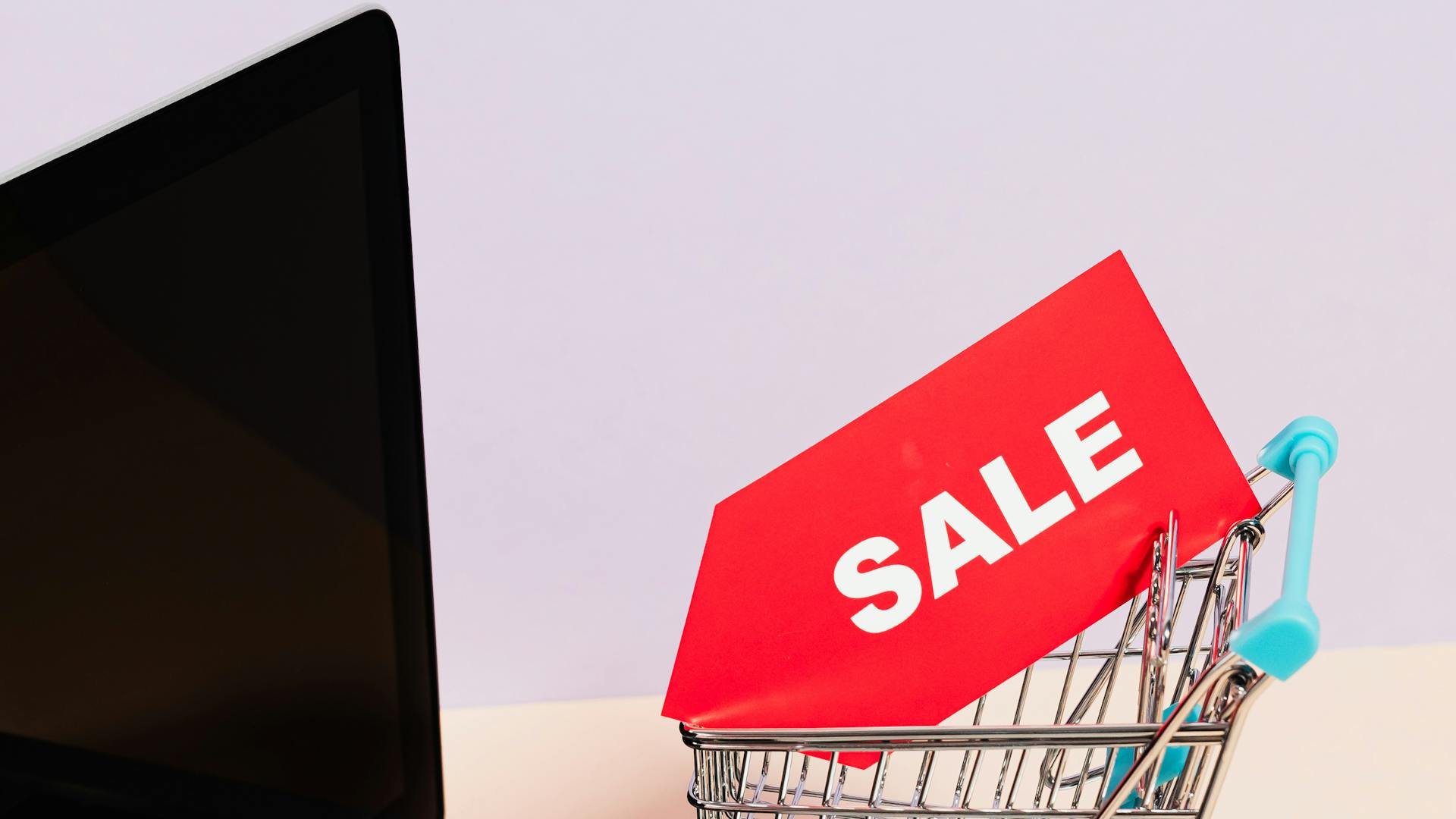 Automated reporting system generating business insights